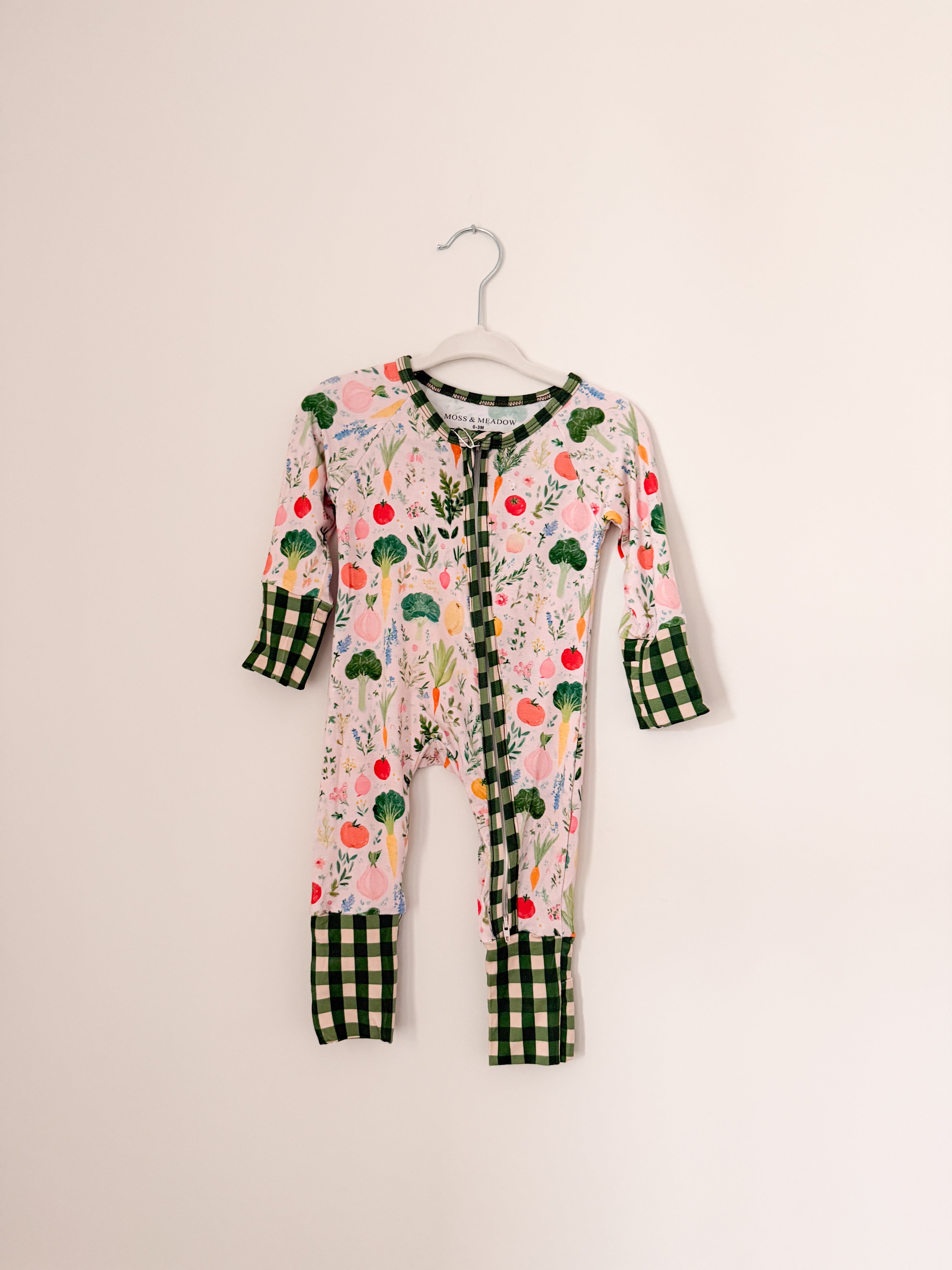 Gingham Veggies Zippy